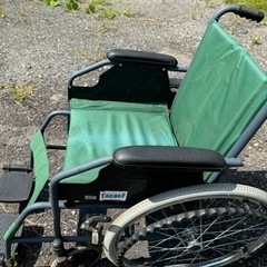 幸和製作所　スチール製車いす グリーン　シルバーカー　車椅子　BM01の画像