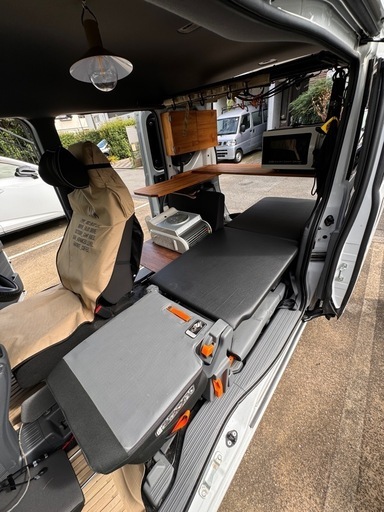 nuts van life products製 nvan用助手席ベッドキット 小田急線 祖師ヶ谷大蔵駅徒歩15分の事務所に取りに来る方