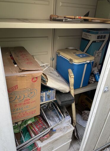 物置(内部棚有り)