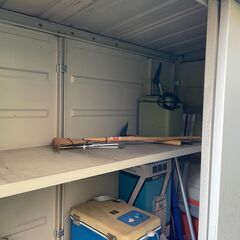 物置(内部棚有り)の画像