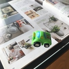 オシャレなテーブルの画像