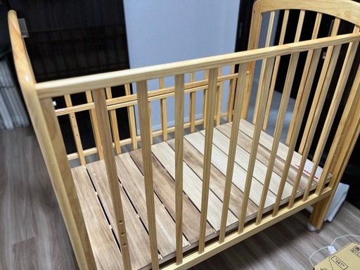 カトージ　ベビーベッド　レギュラーサイズ