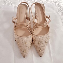 RANDAフラワー刺繍パンプス