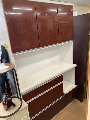 食器棚　リサイクルショップ宮崎屋　佐土原店　24.9.10F