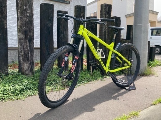 自転車 マウンテンバイク