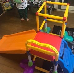 ジャングルジム　　滑り台付き　　　　