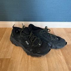 FILA スニーカー　25cmの画像
