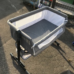 ベビーベッド 折りたたみ式 キャスター付き 高さ調節可能  添い...