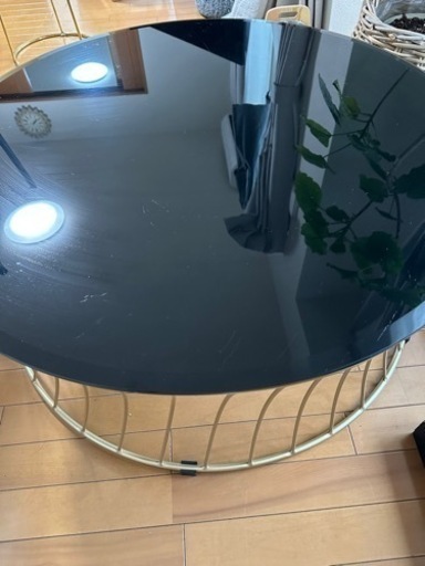 お値下げ！ガラステーブル　とても可愛いです。