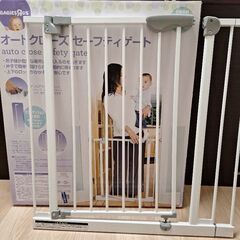 ベビーゲート　ベビーザラス　白の画像