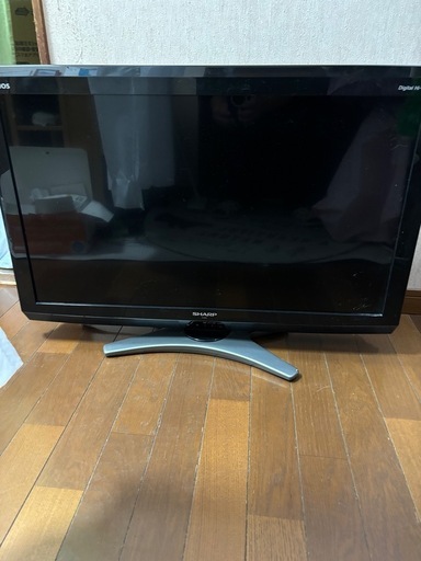 2010年製シャープ32型液晶テレビ