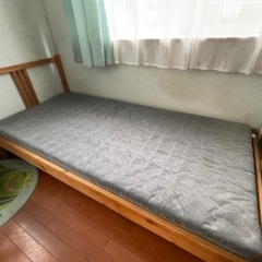 IKEA ベッドフレーム、ベッドベース(すのこ部分)、マットレス...