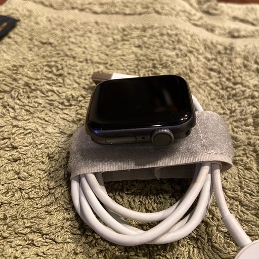 お取引中です。美品　アップル　ウォッチ6　 Apple Watch series  6  40㎜　