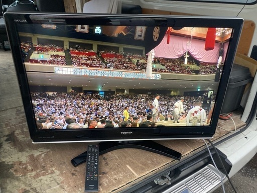 レグザ　37型　液晶テレビ