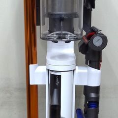 エイブイ：Dyson コードレスクリーナー V10 ツールセット/ドックスタンド付き