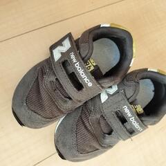 ニューバランス　キッズ　靴　スニーカー　13.5