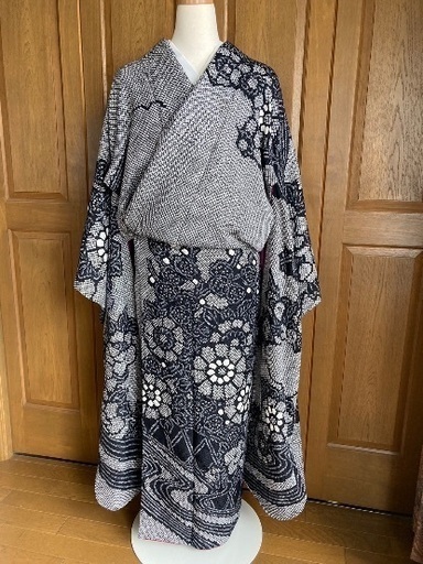 総絞り黒振袖単品 成人式、結婚式、正装に！