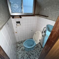 賃貸倉庫・事務所使用募集！お仕事の道具や建材・商品の保管スペースに♪ − 兵庫県