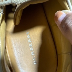 BURBERRY スニーカーの画像