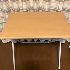 (交渉中)折りたたみテーブル