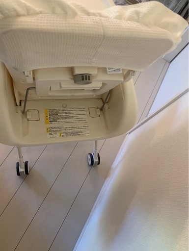 コンビ ハイローチェア 電動