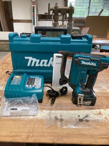 マキタ　ピンタッカ　18v