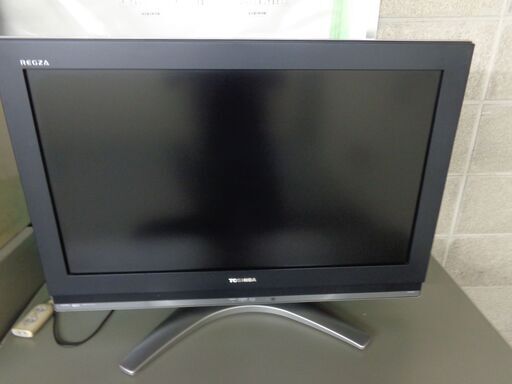 TOSHIBA 　レグザ　３２インチ