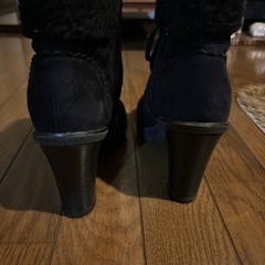 リズリサ　ショートブーツの画像