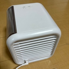 デスクやペット用ミニ卓上エアコンの画像