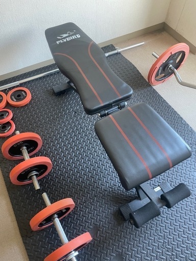 ！交渉中！　
引き取り限定　　筋トレセット一式　ベンチ台　ダンベル 