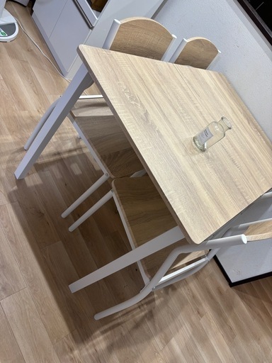 ダイニングテーブル