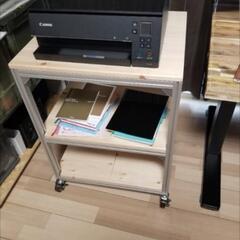 キャスター付きの棚　ミスミ　アルミフレーム
