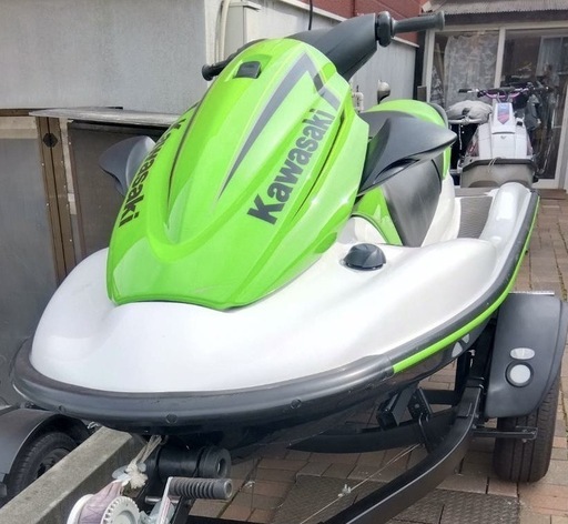 今が買うタイミング！無料で試乗可能。エキサイティングな体験を！１０月限定価格！ジェットスキー　カワサキSTX15F2016