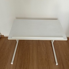 昇降式パソコンテーブルの画像