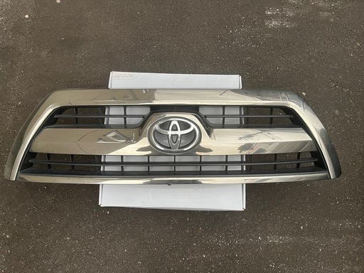 215ハイラックスサーフ後期　純正メッキグリル