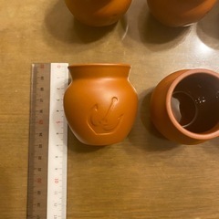 小さな壺の画像