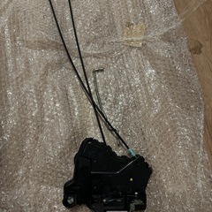 70ヴォクシー　右ドアロックソレノイドの画像