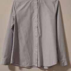 長袖ブラウス