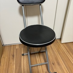 折りたたみチェア　椅子　黒
