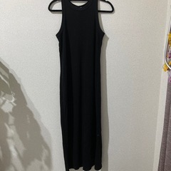 黒　ワンピース
