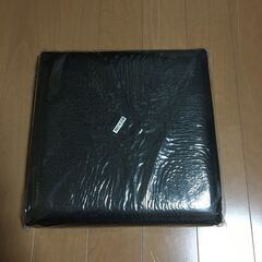 【新品】座れる収納 (赤 or 黒) ◆折りたたみ かんたんに組み立てられます♪の画像