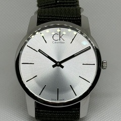 【シンプルで味がある】CK カルバンクライン　丸型　シルバーの画像