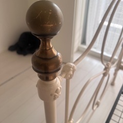 ローラアシュレイ廃盤人気ベッドフレームの画像