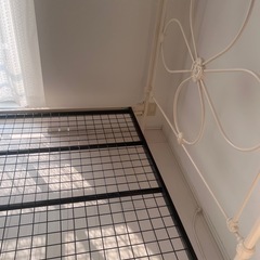 ローラアシュレイ廃盤人気ベッドフレームの画像