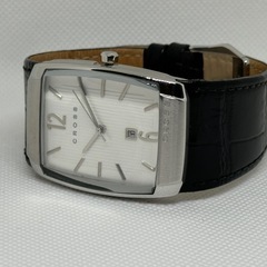 【シンプルでオシャレ】①CROSS 角型　シルバーの画像