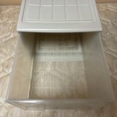 衣装ケース(プラスチック)の画像