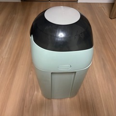 ★早い者勝ちです・清掃済み★Combi 強力防臭抗菌おむつポット...