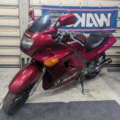 kawasaki zzr250 レストアベースの画像