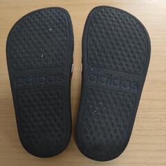 adidas　キッズサンダル　17〜18cmの画像