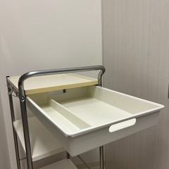 キャスター付きワゴン　白　IKEA
の画像